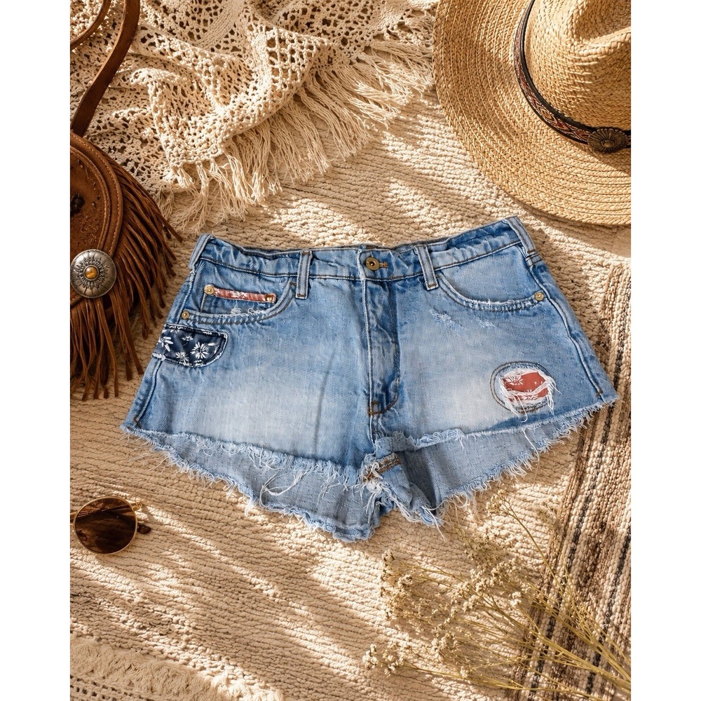 Pilcro Anthropologie Boho Distressed Floral Patchwork Denim Cutoff Shorts 27